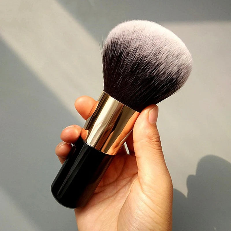 Fluffy Powder Brush