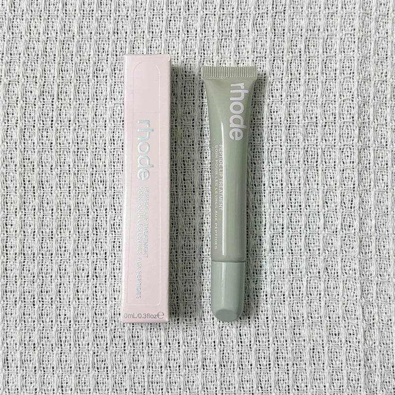 Peptide Lip Treatment Stand