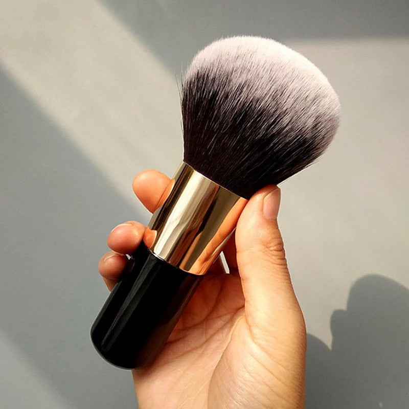 Fluffy Powder Brush