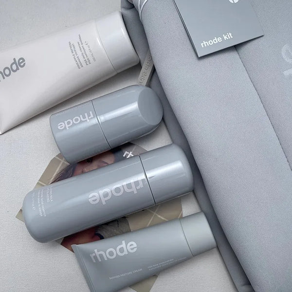 Peptide Lip Treatment Stand